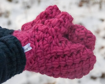 Bulky Mittens Crochet Pattern: Easy One-Size Mittens