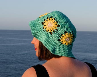 Easy Crochet Granny Square Bucket Hat Pattern: Flower Design (PDF Pattern)
