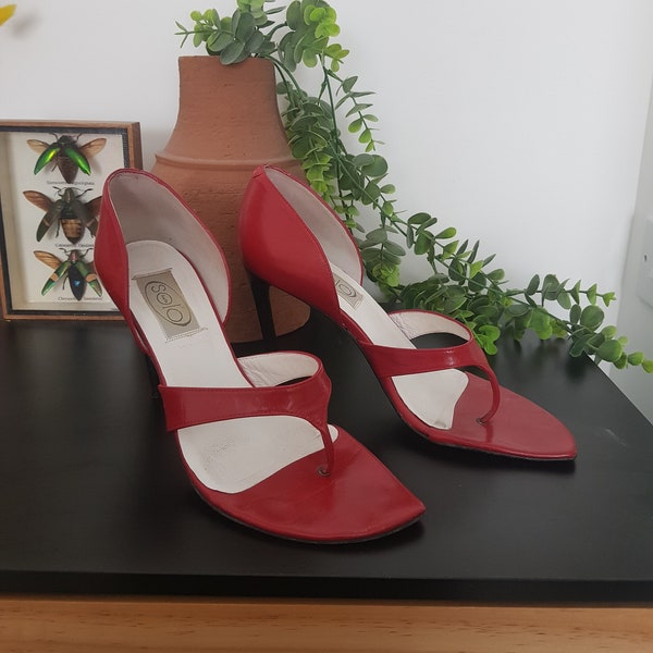 Vintage Faith Red Real Leather Heels