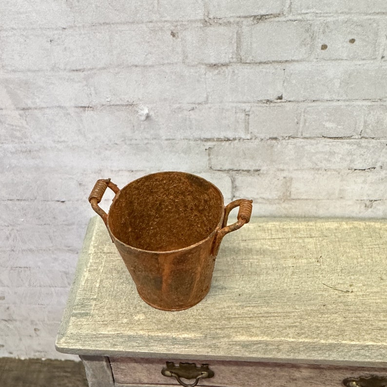 Dollhouse Miniature Rusty Bucket image 2