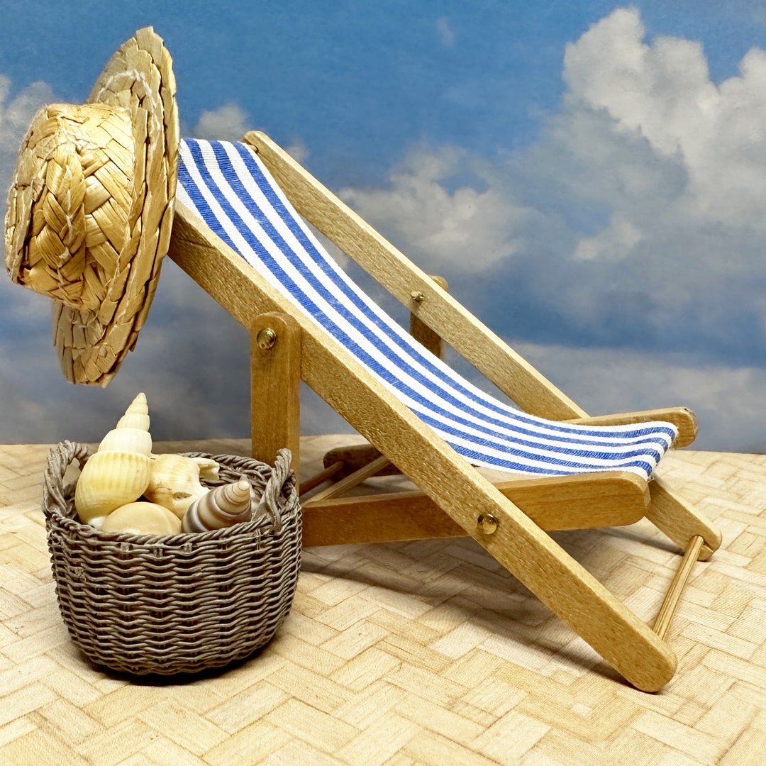 Miniature Dollhouse Folding Beach Chair, Miniature Beach Chair, Mini