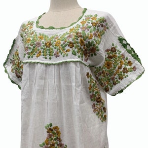 Hand Embroidered Blouse Cotton Top in White, Boho Blouse, Peasant Top, Oaxacan Blouse
