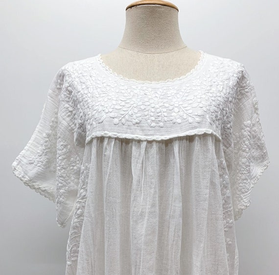 Hand Embroidered Blouse in White, Boho Blouse, Peasant Top, Oaxacan Blouse