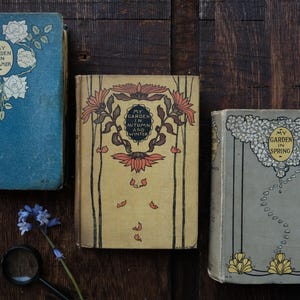 Zestaw książek My Garden autorstwa E.A. Bowles | Kompletna kolekcja 3 tomów Vintage (wiosna, lato, jesień i zima) | Skarb literatury botanicznej