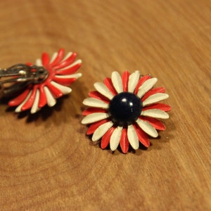 White / Red Daisy Clip On Earrings, item 173 image 3