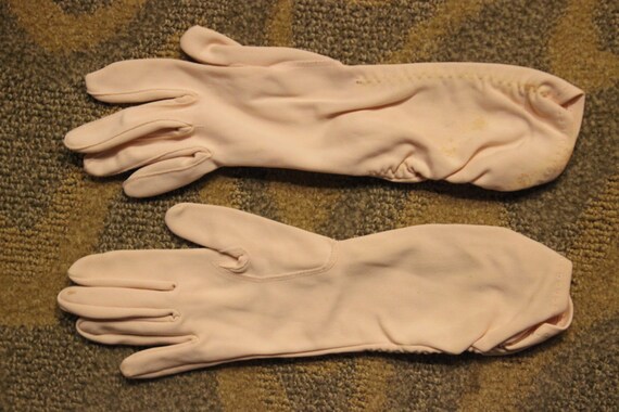 Vintage Women's Pink Gloves - image 1