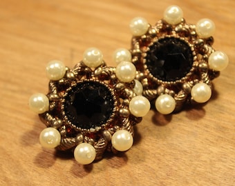 Gold / Black / Pearl Clip On Earrings, item #176