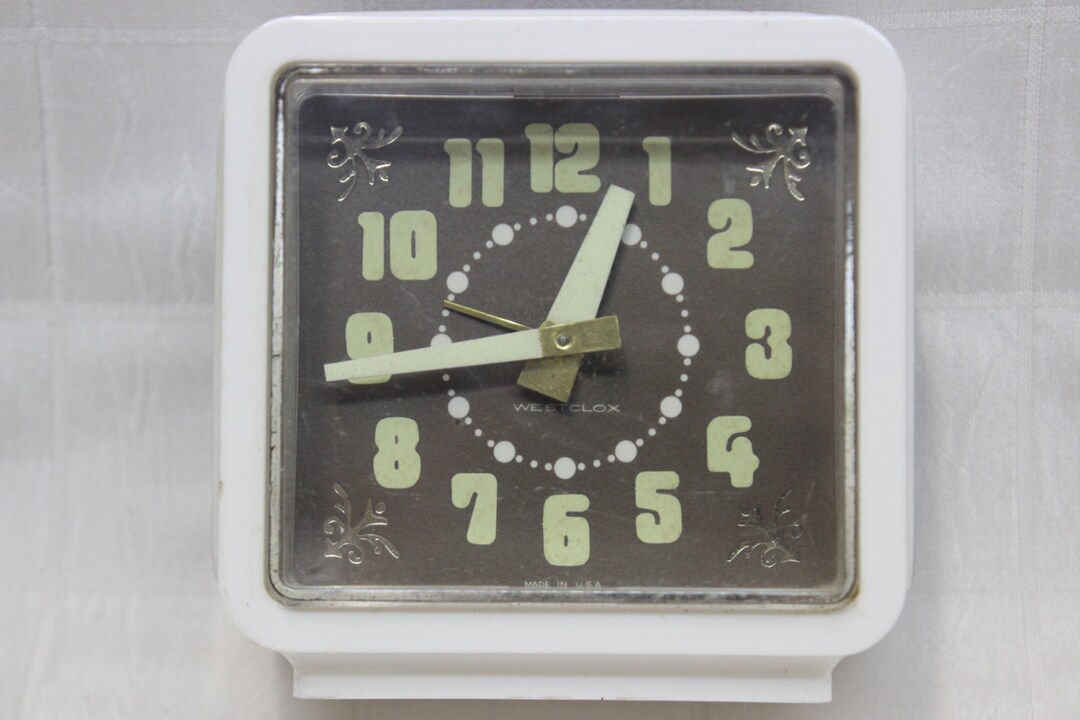 Vintage 20th Century Windup Desk Clock Etsy