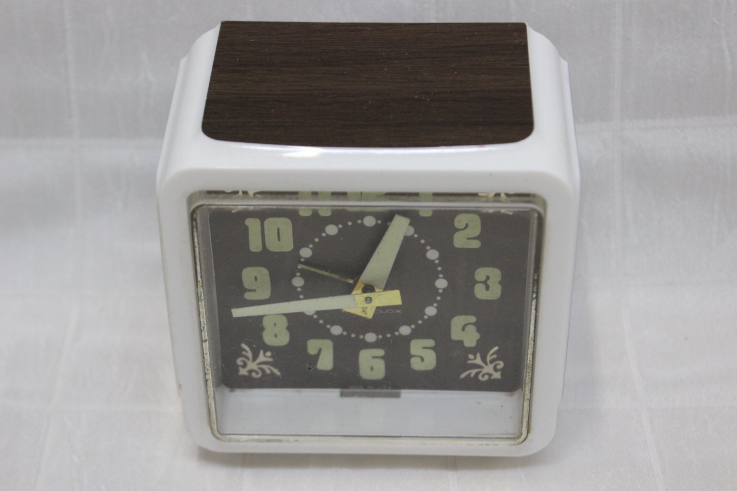 Vintage 20th Century Windup Desk Clock Etsy