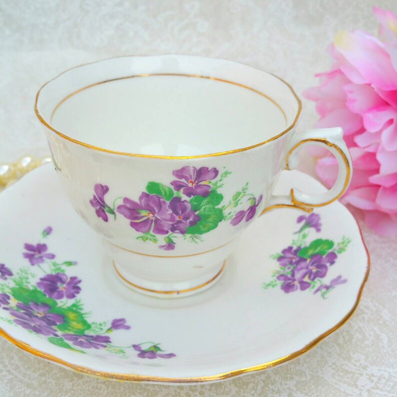 COLCLOUGH Bone China Tea Cup and Saucer /Purple Violets /tea Etsy