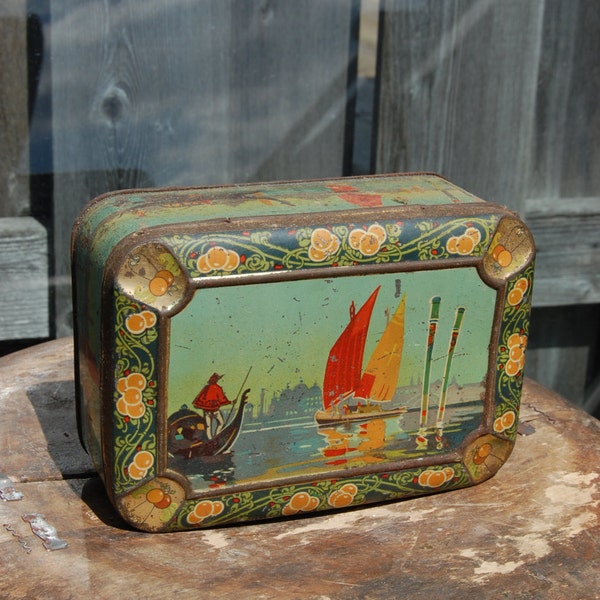 SALE Vintage Tin Featuring Images of Venice Italy