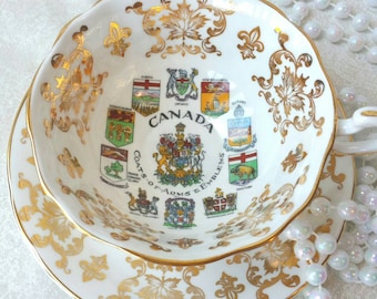 PARAGON Canada Coat of Arms Vintage Tea cup and saucer, Made in England, Vintage Wedding, Shabby Chic