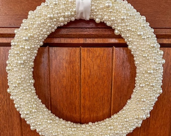 Pearl Everyday Wreath, White Yarn Wrapped Base