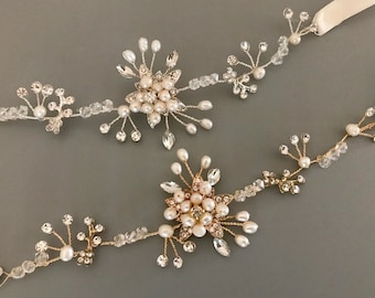 Delicate Freshwater Pearl & Crystal Bridal Bracelet /  Pearl Wedding Bracelet / Gold Wedding Jewelry / Bridal Jewelry /Pearl Bridal Bracelet