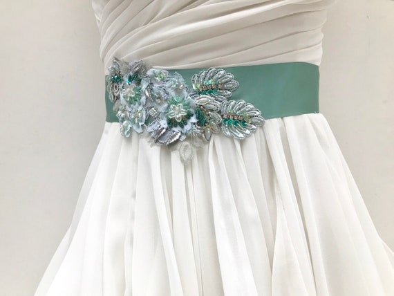 Chic Beaded Belt Wedding Dress Chic Beaded Belt Wedding Dress