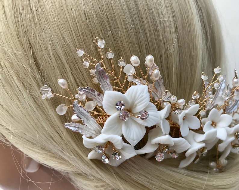 Crystal /& Pearl Floral Bridal Hair Comb Headpiece Ivory Porcelaine Flower Hair Comb Floral Leaf Wedding Hairpiece Gold Flower Comb