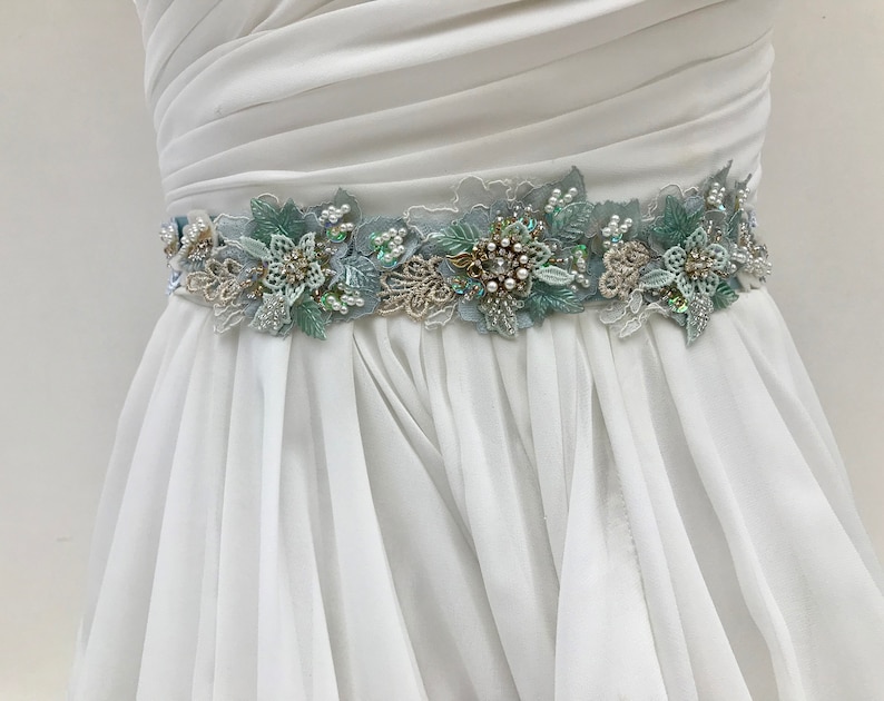 Crystal Pearl Beaded Lace Bridal Sash Beach Glass Floral Wedding Sash Vintage Chic Wedding Belt Wedding Dress Sash Pearl Flower Sash