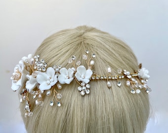 Flower Bridal Hair Vine / Freshwater Pearl  Wedding Headband / Floral Leaf Crown / Bridal Headpiece / Crystal Headband / Flower Hair Vine