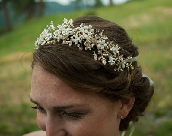 bomboniere matrimonio 2023 fiore in cristallo con strass argento DC6989