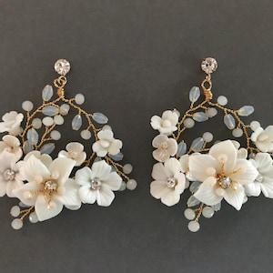 Flower Hoop Earrings / Floral Wedding Earrings /  Opal Crystal Floral Earrings / Flower Statement Earrings / Ivory Bridal Dangle Earrings