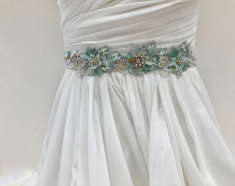 Crystal Pearl Beaded Lace Bridal Sash Beach Glass Floral Wedding Sash Vintage Chic Wedding Belt Wedding Dress Sash Pearl Flower Sash