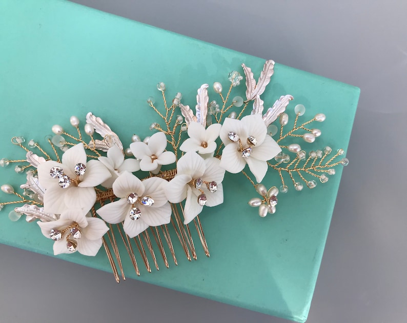 Crystal /& Pearl Floral Bridal Hair Comb Headpiece Ivory Porcelaine Flower Hair Comb Floral Leaf Wedding Hairpiece Gold Flower Comb