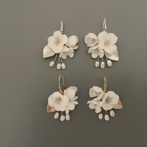 Delicate Floral Bridal Earrings / Freshwater Pearl Wedding Earrings / Porcelain Flower Earrings / Floral Dangle Earrings / Bridal Earrings