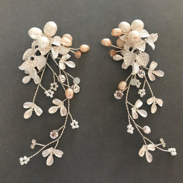 Floral Crystal Pearl Bridal  Earrings / Boho Wedding Earrings  /  Freshwater Pearl Flower Leaf Earrings / Chandelier Statement Earrings