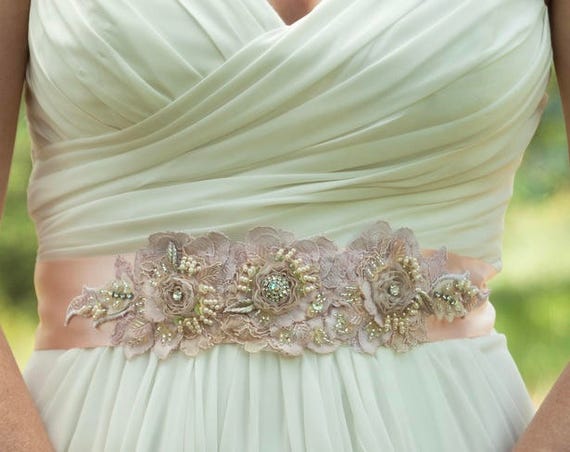 Chic Beaded Belt Wedding Dress Chic Beaded Belt Wedding Dress