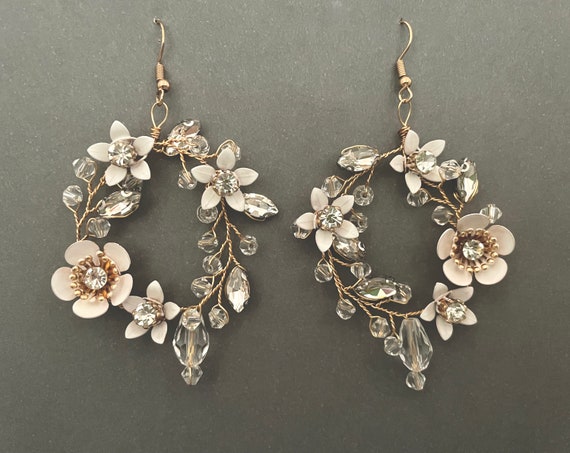 Gorgeousism - White Resin Floral Hoop Earrings brand new | eBay