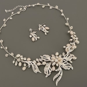 Freshwater Pearl & Crystal Bridal Necklace Earrings Set / Floral Vine Necklace /Silver Wedding Jewelry Set / Crystal Pearl  Bridal Jewelry