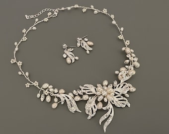 Crystal & Freshwater Pearl Bridal Necklace and Earrings Set, Wedding Jewelry