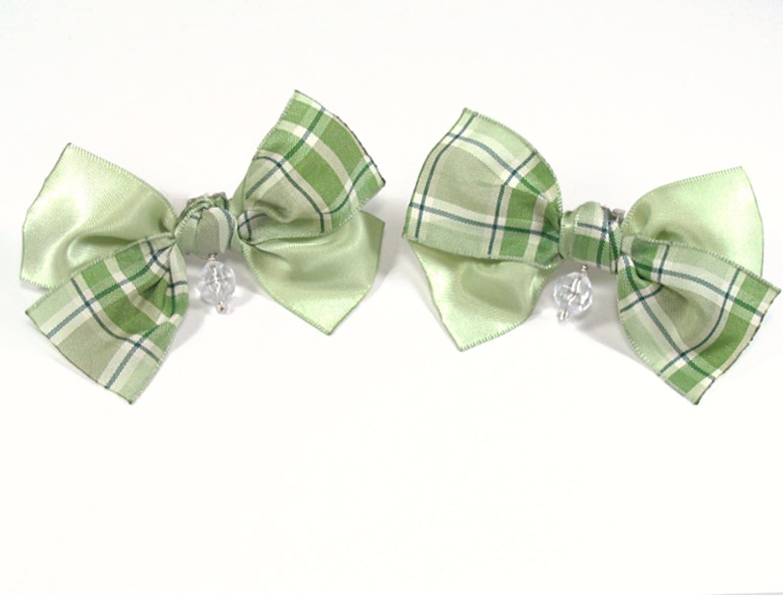 handmade green shoe clips, bow shoe clips, for high heels, sandles and ballet flats, wedding shoe clips, wedding bow shoe clips