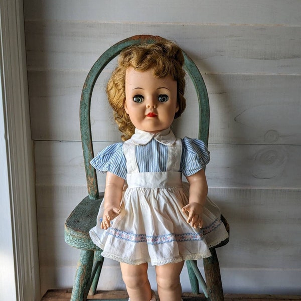 Ideal Honeybunch Doll, Rare Flirty Eyes, 17" Tall,  Sitting Doll, Vintage 1950's, VP-17