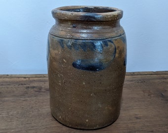Antiker 7" Blue Tan Crock, Risse, kleines primitives Steinzeugglas aus dem 19. Jahrhundert, Riss, Verfärbung