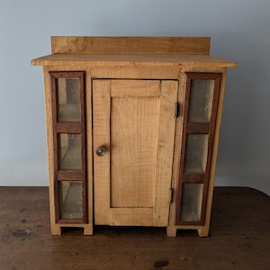 Beautiful 15&quot; Tall Pie Safe Wood & Mesh Replica, Salesman Sample Size, Handmade Signed Small Vintage Display, Child Toy