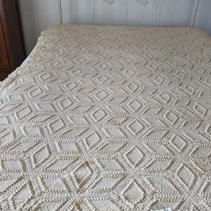 Handmade Crocheted Coverlet, Heavy Ivory Not-Quite-Finished Bedspread, Vintage Bed Cover, Lovely Diamond Stars Pattern