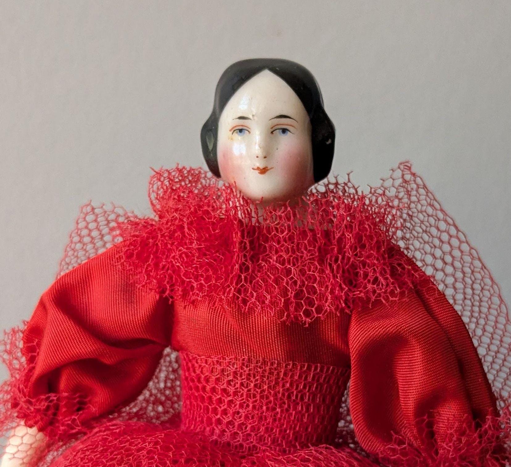 * antique baby doll ୨୧ * 小さな陶器製 の女の子 antique baby doll ୨୧ * 小さな陶器製 の女の子