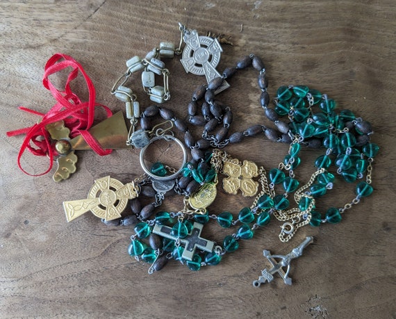 Bundle Vintage Jewelry, Pearls, Antique Beads, Re… - image 8