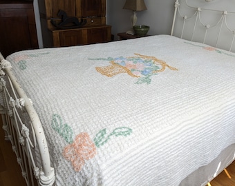 White Chenille Flower Basket Bedspread Colorful Flower Bouquet, Beautiful Vintage Bed Cover