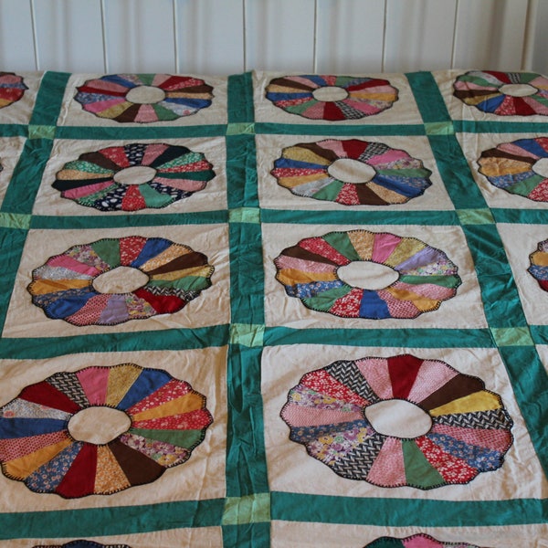 Dresden Plate Quilt Top, Beautiful, Vintage