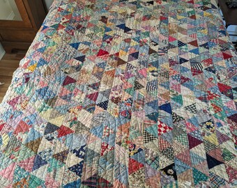 Colorful Farmhouse Quilt, Primitive Quilted Patchwork Feedsack Triangles Blanket, Slightly Shabby Blanket, Sugar & Flour Sack  Fabrics
