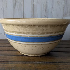 Blue & White Banded 9&quot; Stoneware Bowl, 1940&#39;s Ovenware USA Watt Mixing Bowl, Vintage