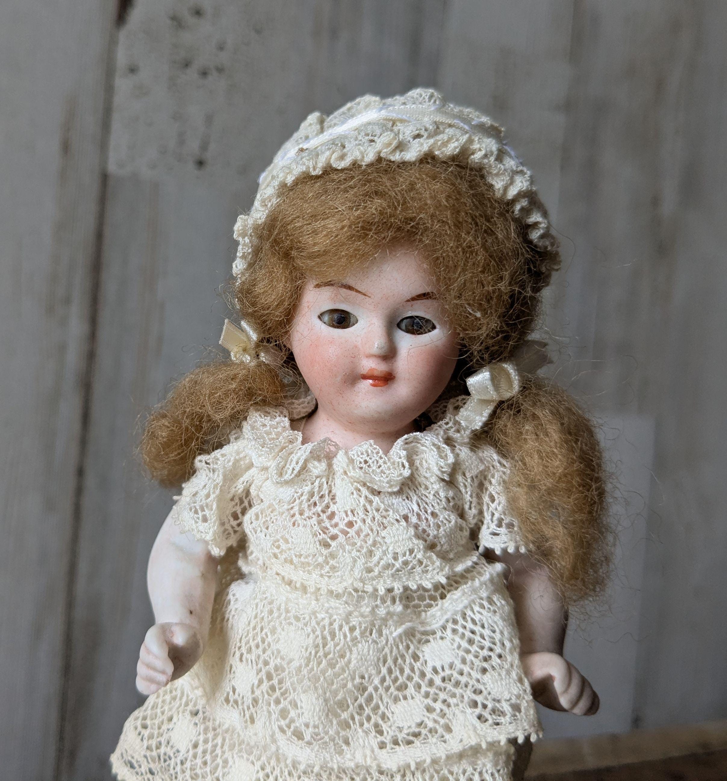Little Antique 5 1/2