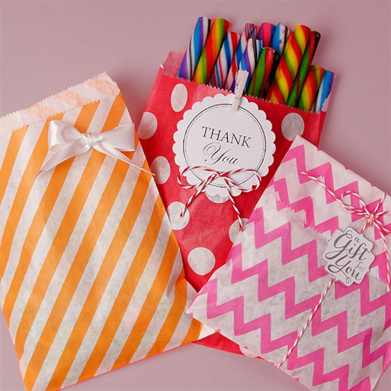 Large Polka Dot Paper Candy Bags Party Favors Candy Bar Buffet Treat Bags Assorted Colors Mix /& Match Valentine/'s Day Ideas Free Shipping