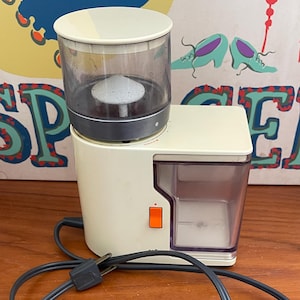 Vintage Braun Coffee Grinder
