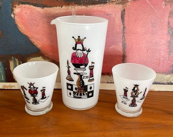 Mid Century Modern Georges Briard Frosted Queen and King Chess Coktails Set