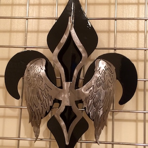 Black & Polished Wing Fleur De Lis