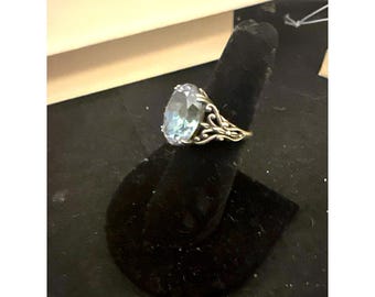 Sterling Silver Rainbow Topaz Aquamarine Blue Ring Size7.  Very Pretty Antique
