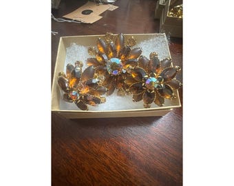 Vintage Judy Lee Amber Starburst brooch with matching clipped earrings